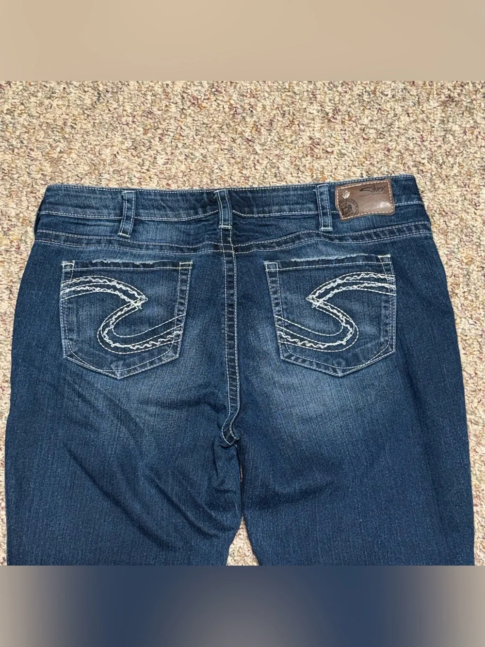 Women's silver jeans suki Capri size 18 Dark Blue capris